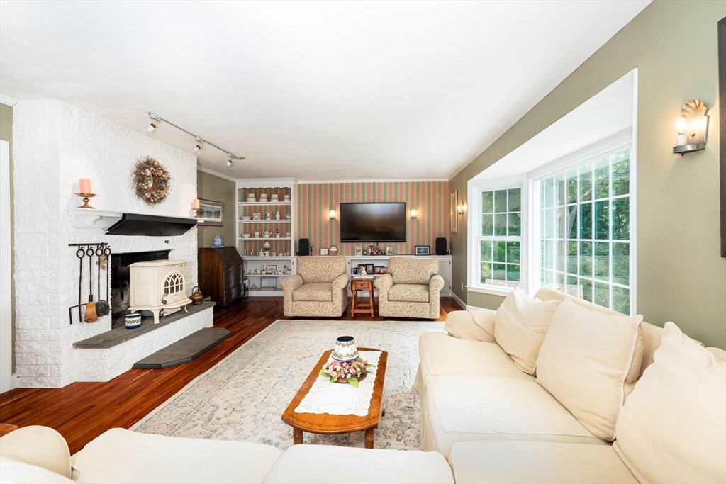 55 Packard Dr