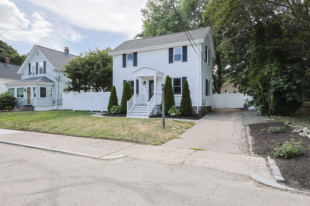 18 Solomon Street