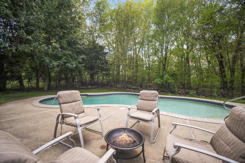 29 Shea Drive, Marlborough, MA Photo #35