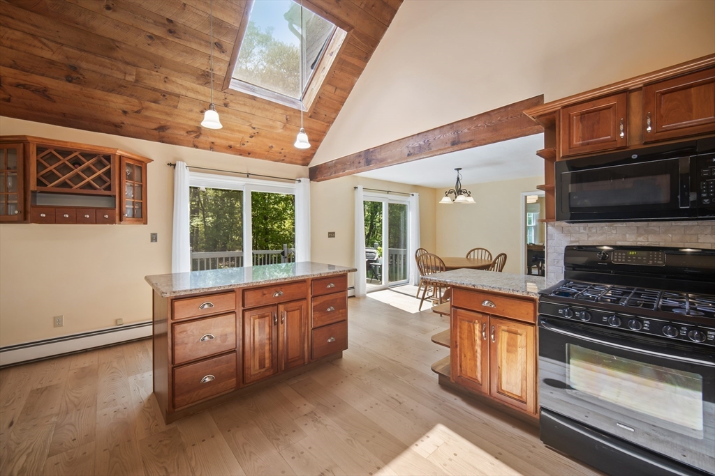 29 Shea Drive, Marlborough, MA Photo #8