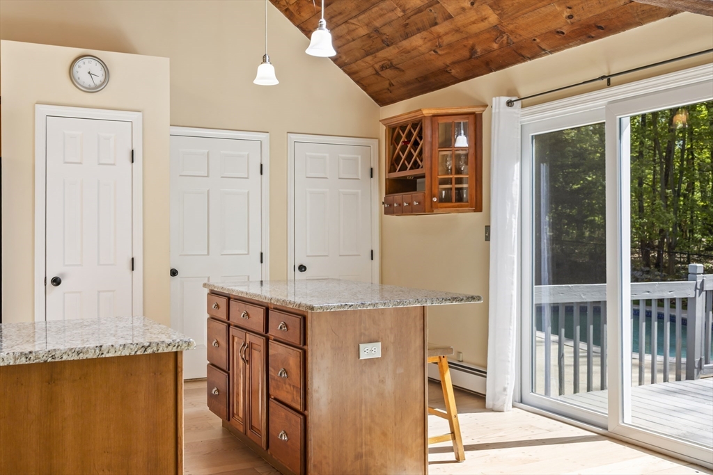 29 Shea Drive, Marlborough, MA Photo #10