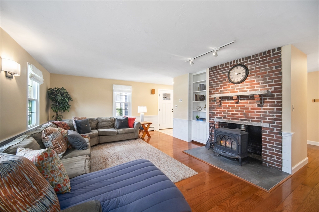 29 Shea Drive, Marlborough, MA Photo #16