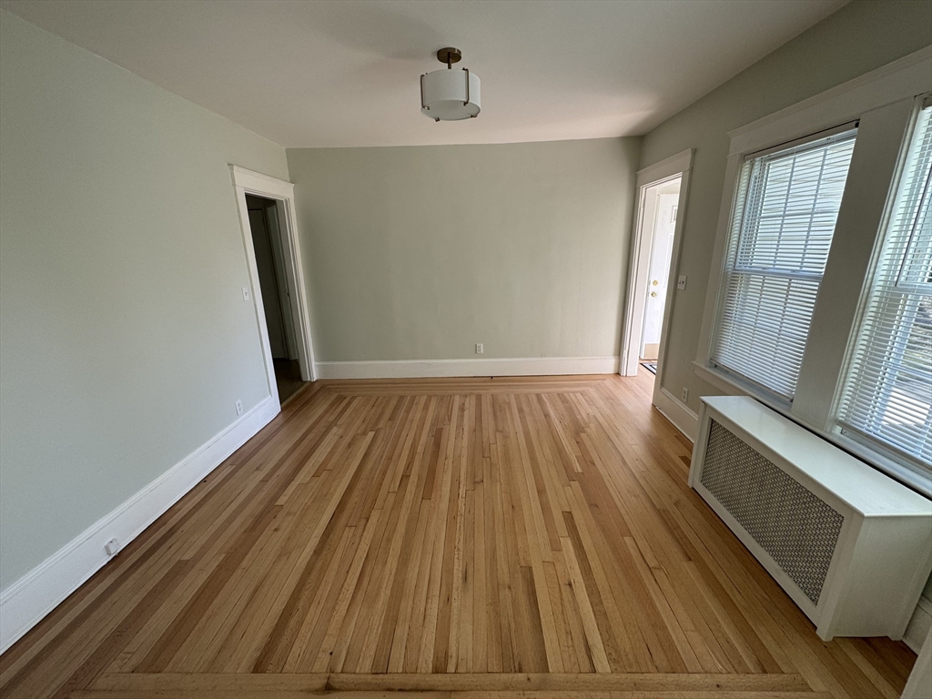 Attleboro, Massachusetts 02703, United States, 4 Bedrooms Bedrooms, ,2 BathroomsBathrooms,Residential,Active,222377