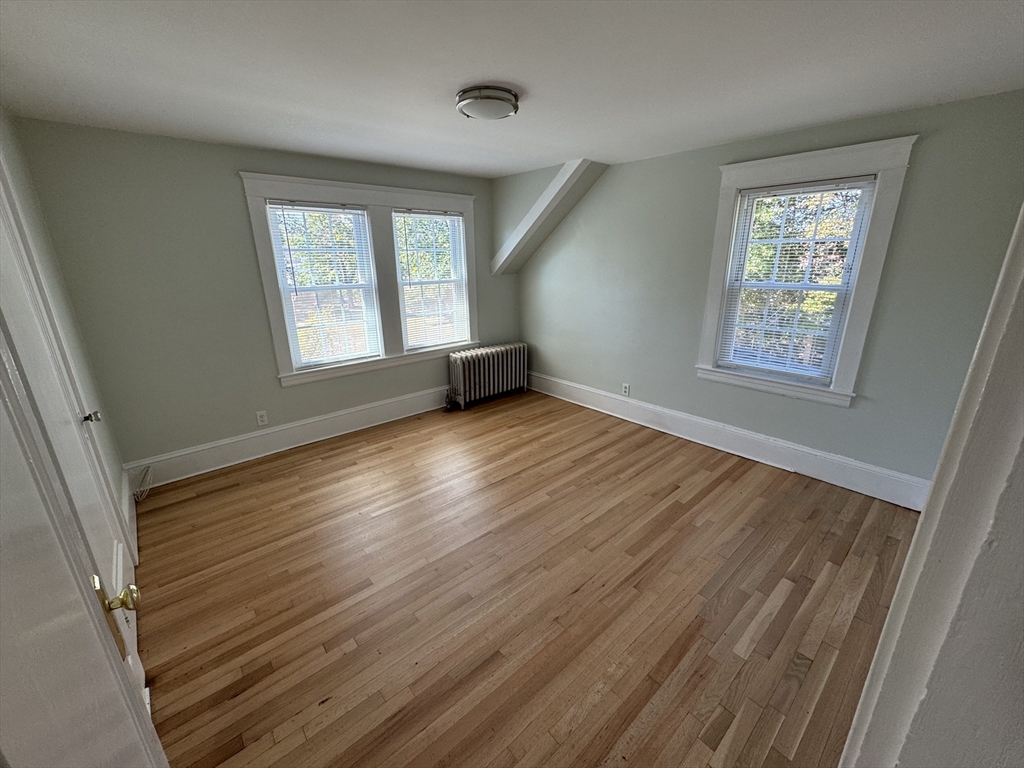 Attleboro, Massachusetts 02703, United States, 4 Bedrooms Bedrooms, ,2 BathroomsBathrooms,Residential,Active,222377