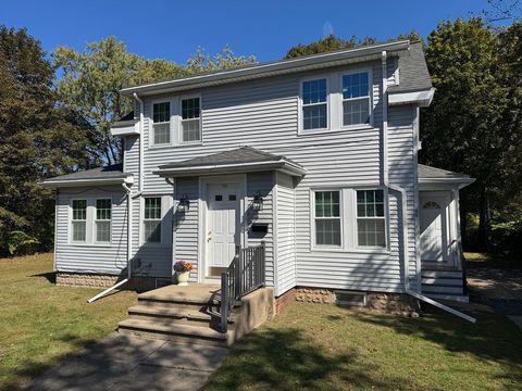 Photo of 15R Starkey Ave #0, Attleboro, MA 02703 (MLS # 73439645)