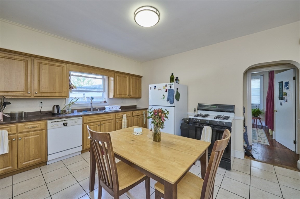 757 Somerville Ave, Somerville, MA Photo #17