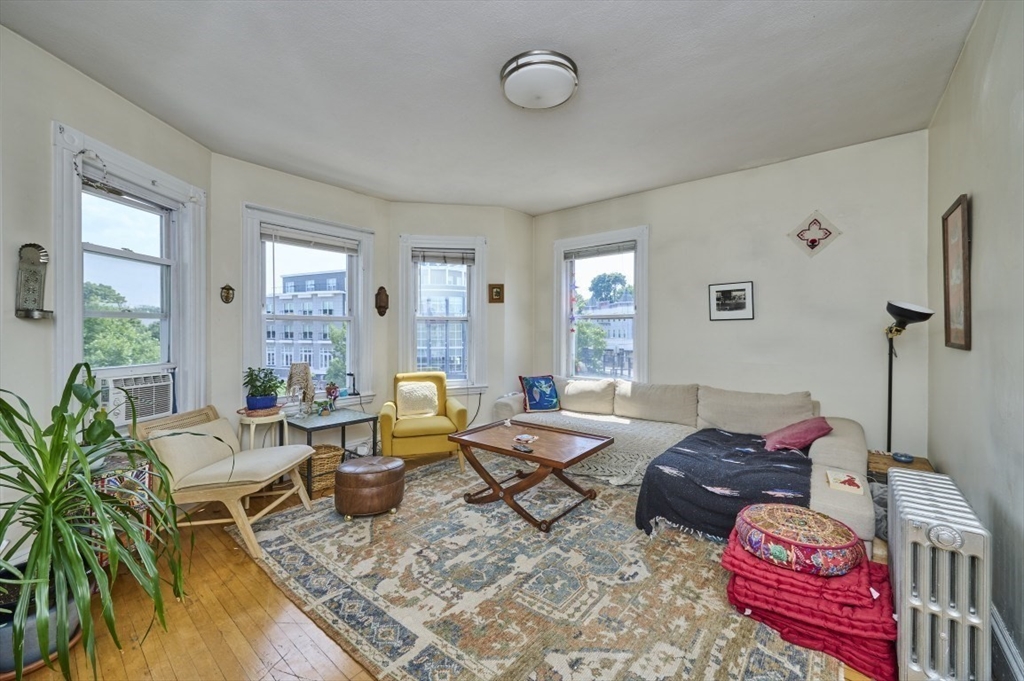 757 Somerville Ave
