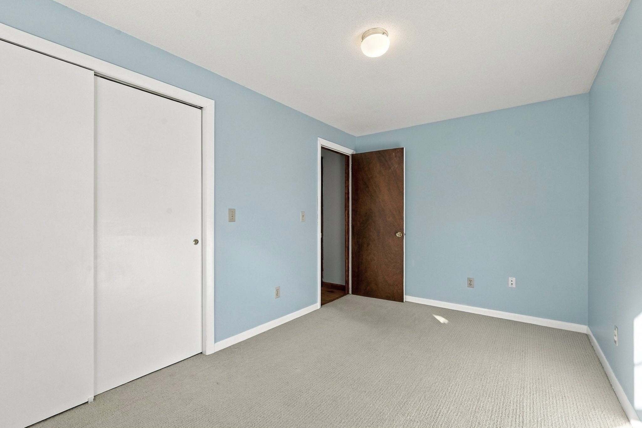 17 Highland Ave, Easthampton, MA, 17 Highland Ave, Easthampton, MA Photo #17