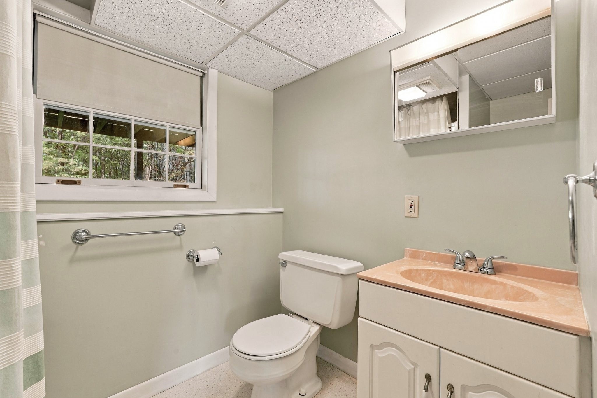 17 Highland Ave, Easthampton, MA, 17 Highland Ave, Easthampton, MA Photo #24