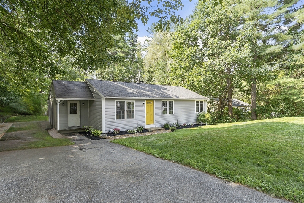 11 Lillian Dr