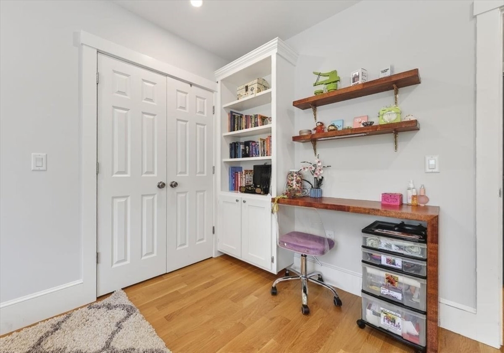 11 Planters Field Ln, Hingham, MA Photo #22