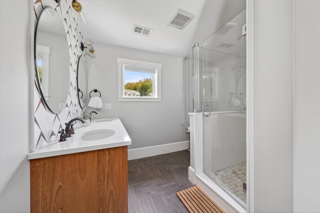 11 Planters Field Ln, Hingham, MA Photo #18