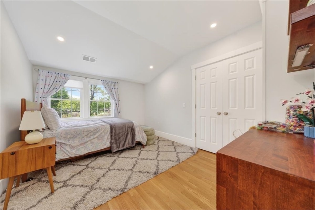 11 Planters Field Ln, Hingham, MA Photo #21