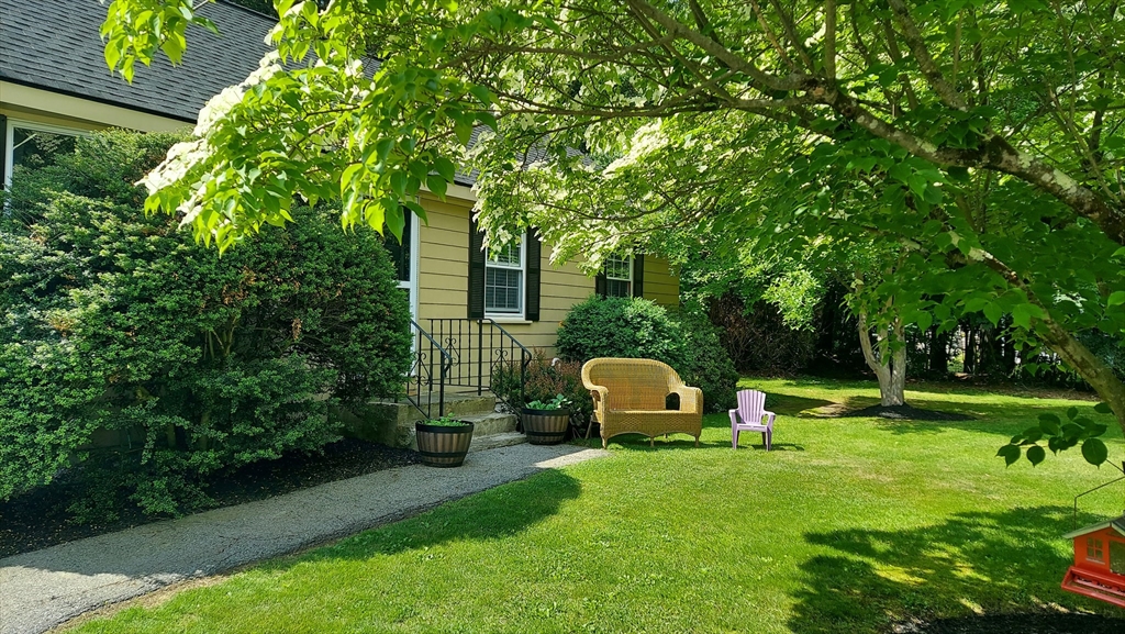 20 Constantine Dr