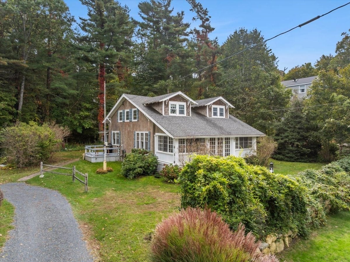 Photo of 42 Wyman Ave, Bourne, MA