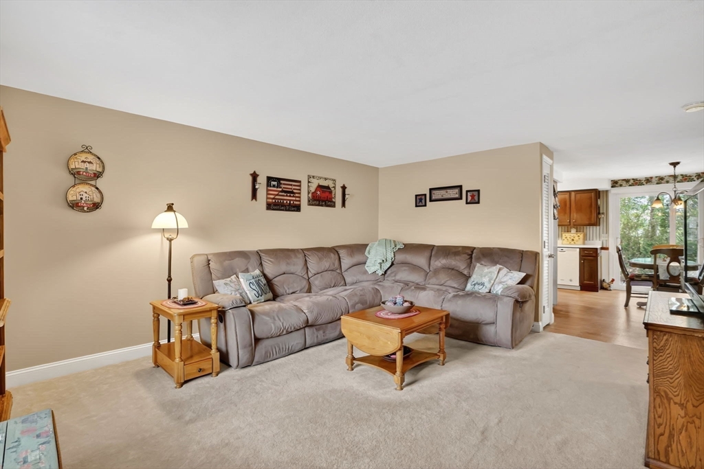7 Plantation Dr 7