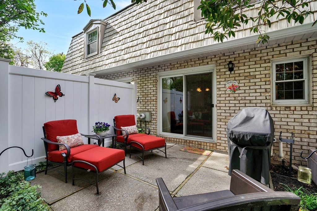 7 Plantation Dr 7