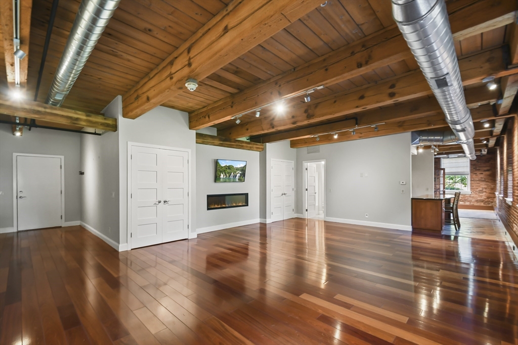 25 Cedar St 7