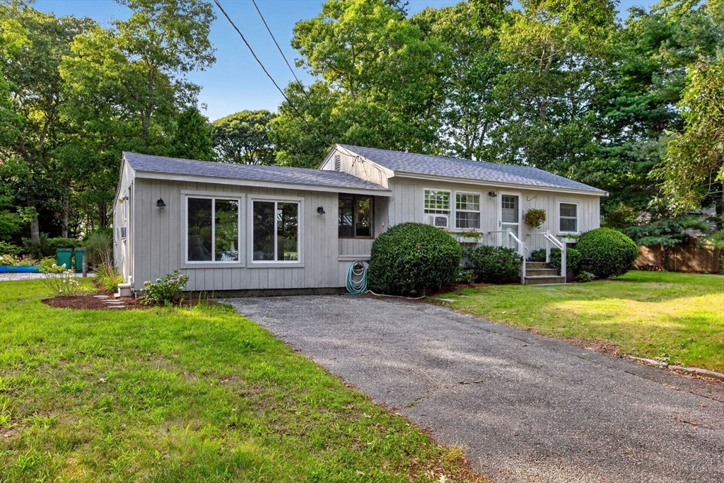 203 Monomoscoy Rd, Mashpee, MA, 203 Monomoscoy Rd, Mashpee, MA Photo #3