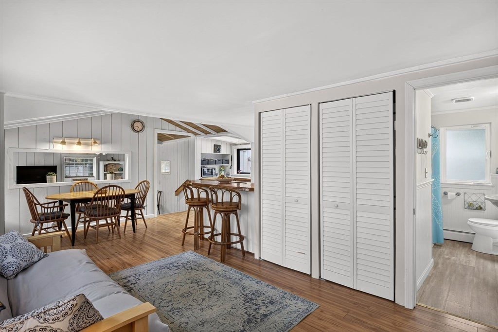 203 Monomoscoy Rd, Mashpee, MA, 203 Monomoscoy Rd, Mashpee, MA Photo #5