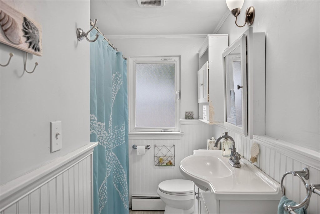 203 Monomoscoy Rd, Mashpee, MA, 203 Monomoscoy Rd, Mashpee, MA Photo #11