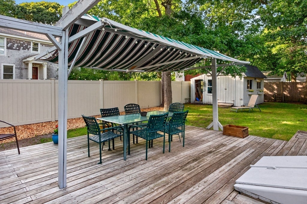 203 Monomoscoy Rd, Mashpee, MA, 203 Monomoscoy Rd, Mashpee, MA Photo #23