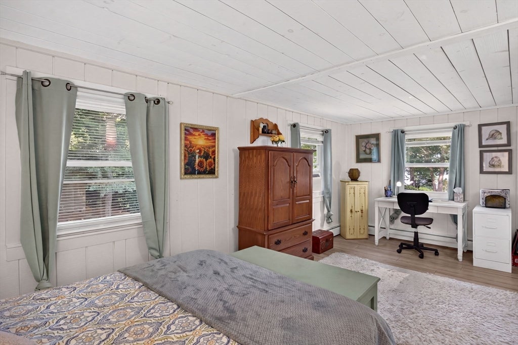 203 Monomoscoy Rd, Mashpee, MA, 203 Monomoscoy Rd, Mashpee, MA Photo #10