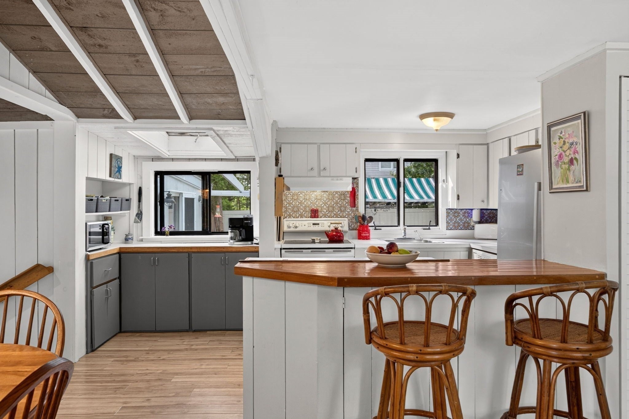 203 Monomoscoy Rd, Mashpee, MA, 203 Monomoscoy Rd, Mashpee, MA Photo #7