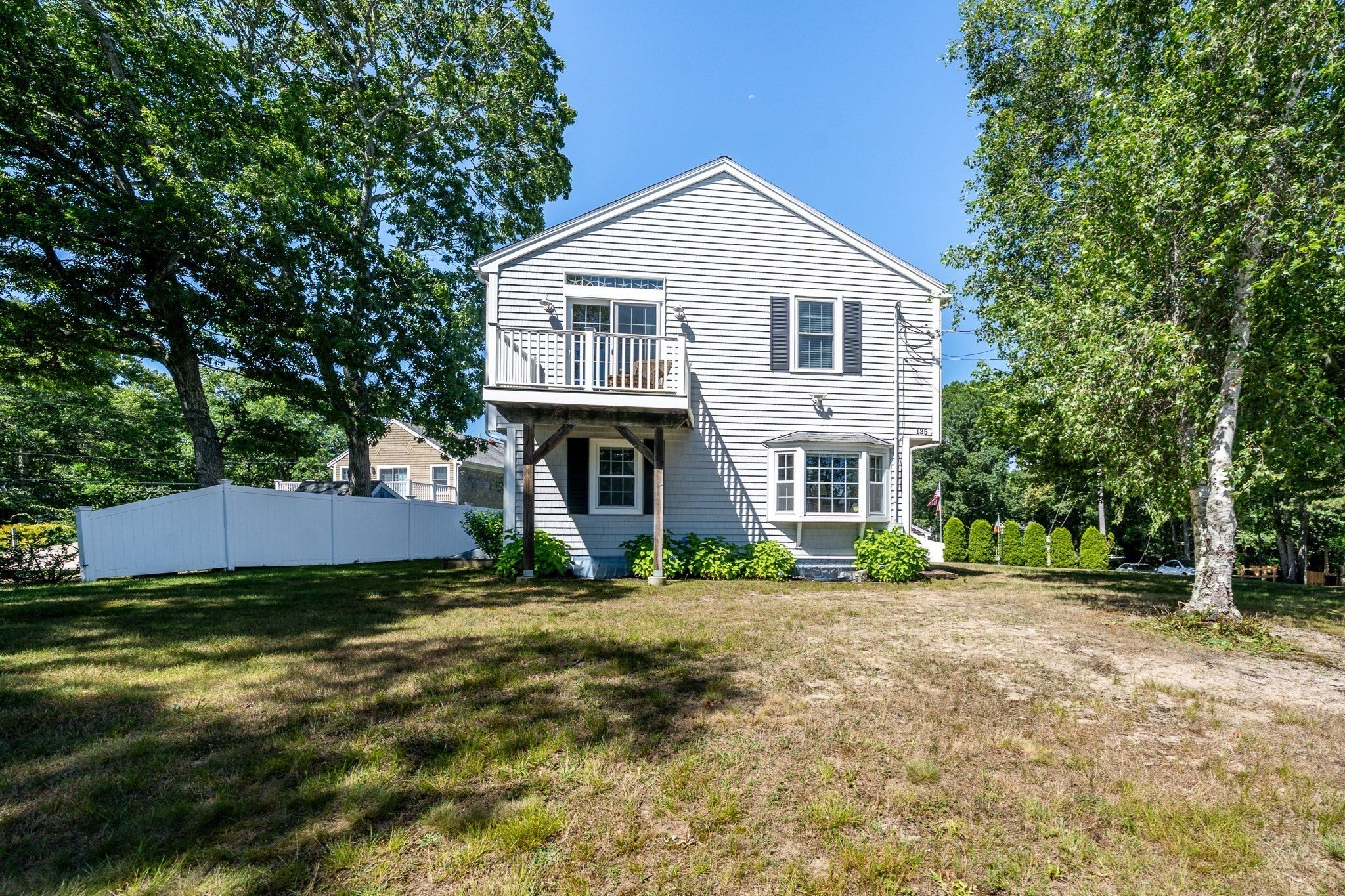 135 Baxter Ave