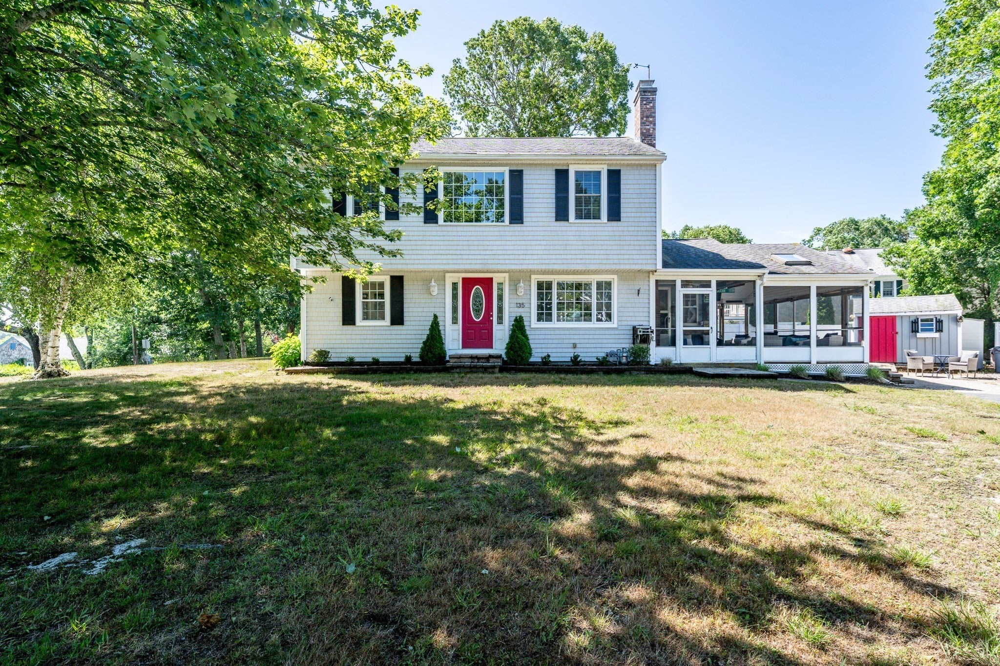 135 Baxter Ave