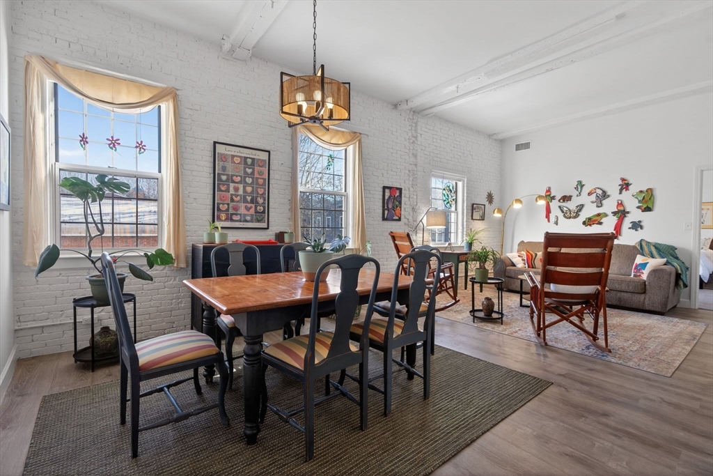 7 S Stone Mill Drive 412