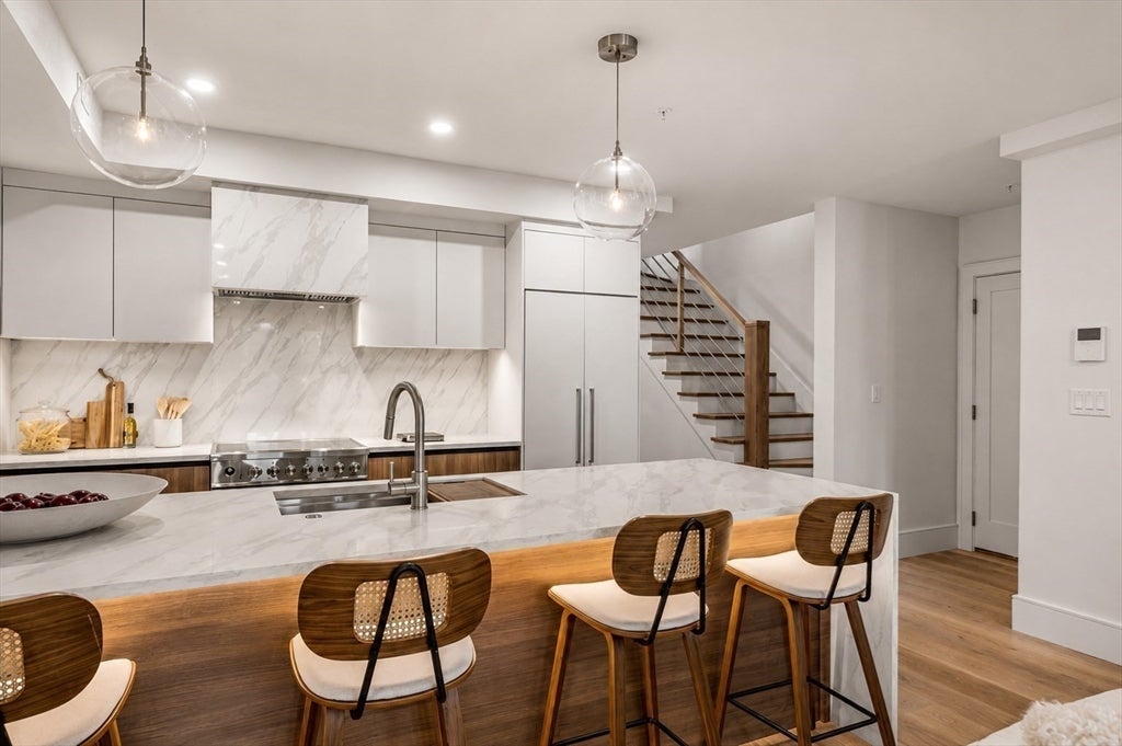 185 E Street #3, Boston, MA, 185 E Street #3, Boston, MA Photo #10