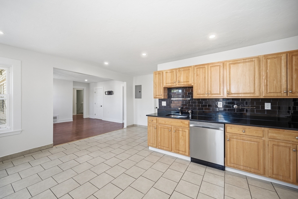 117 Quincy St 2