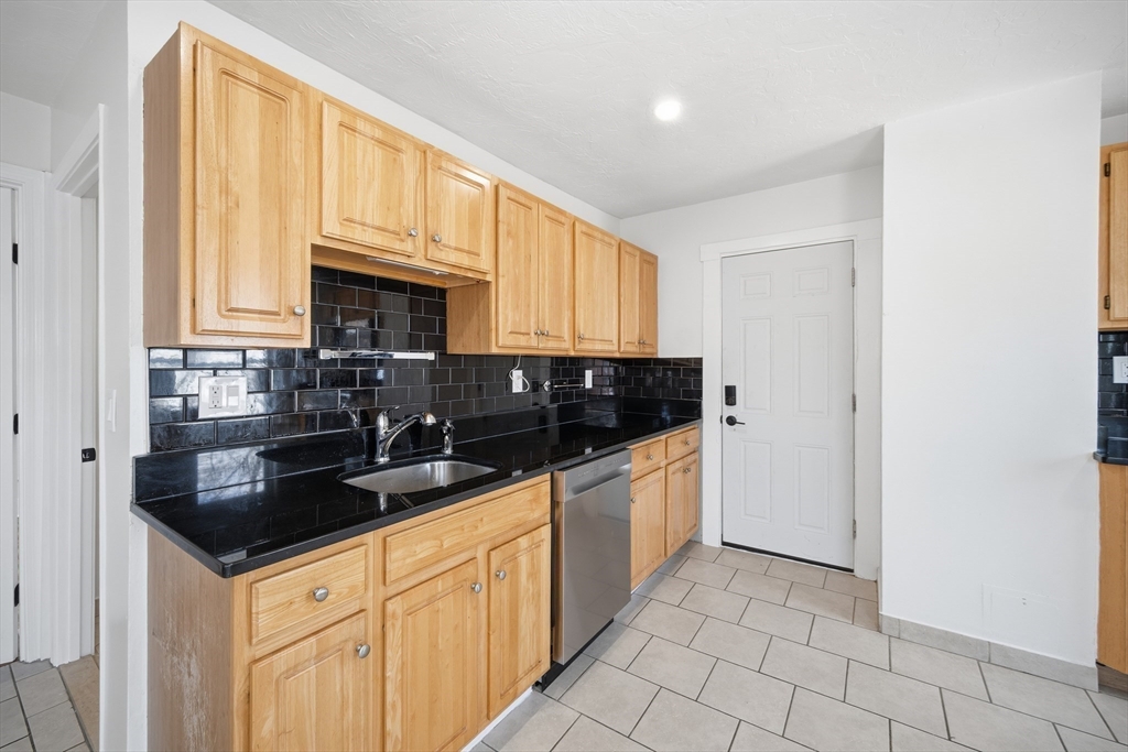117 Quincy St 2