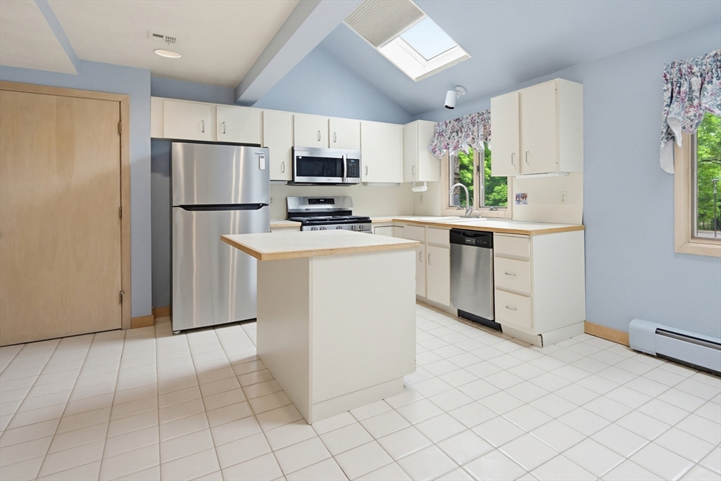 5 Magnolia Dr 5