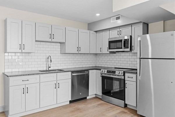 Photo of 160 Seabury St #42, Fall River, MA