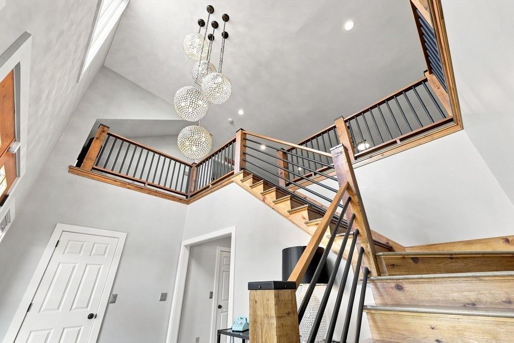 3 San Souci Dr, South Hadley, MA Photo #6
