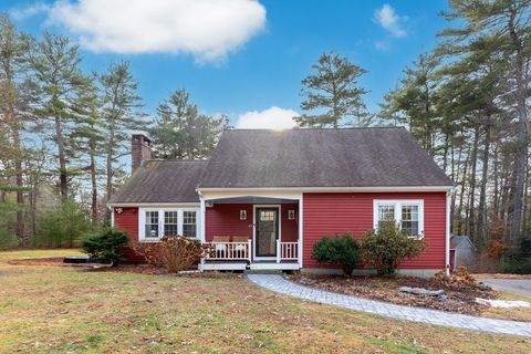 49 Thompson St Pembroke MA 02359