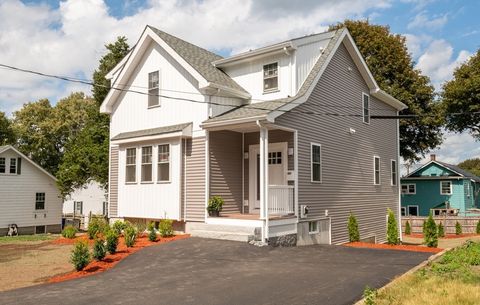 4 Vernon Avenue Stoneham MA 02180