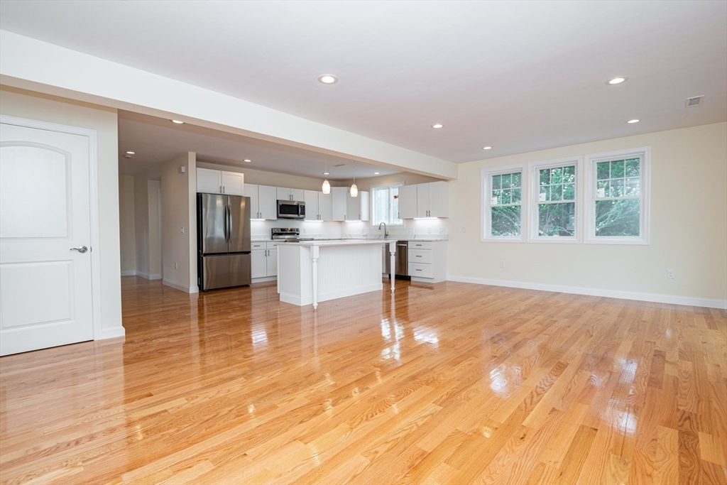 4 Vernon Avenue