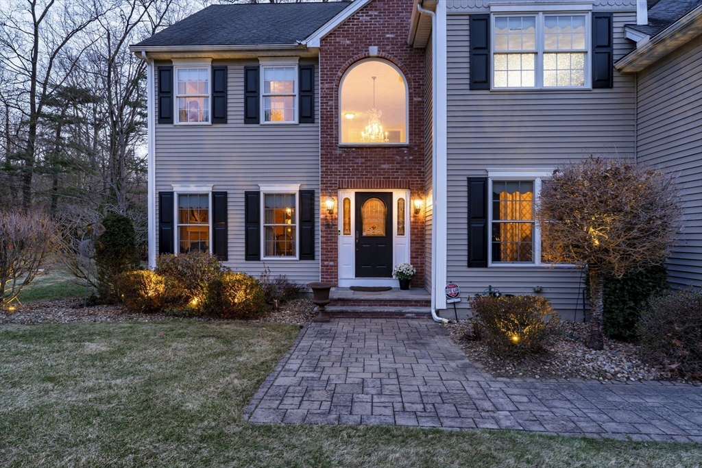 3 Archambault Way