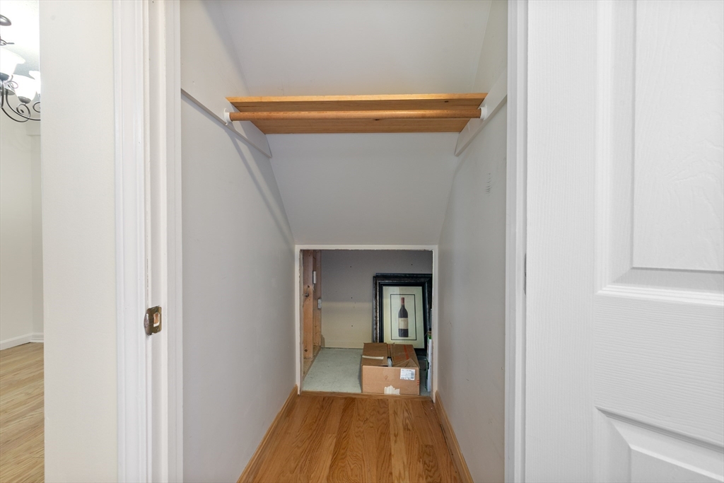 Lowell, Massachusetts 01852, United States, 2 Bedrooms Bedrooms, ,2 BathroomsBathrooms,Residential,Active,254058