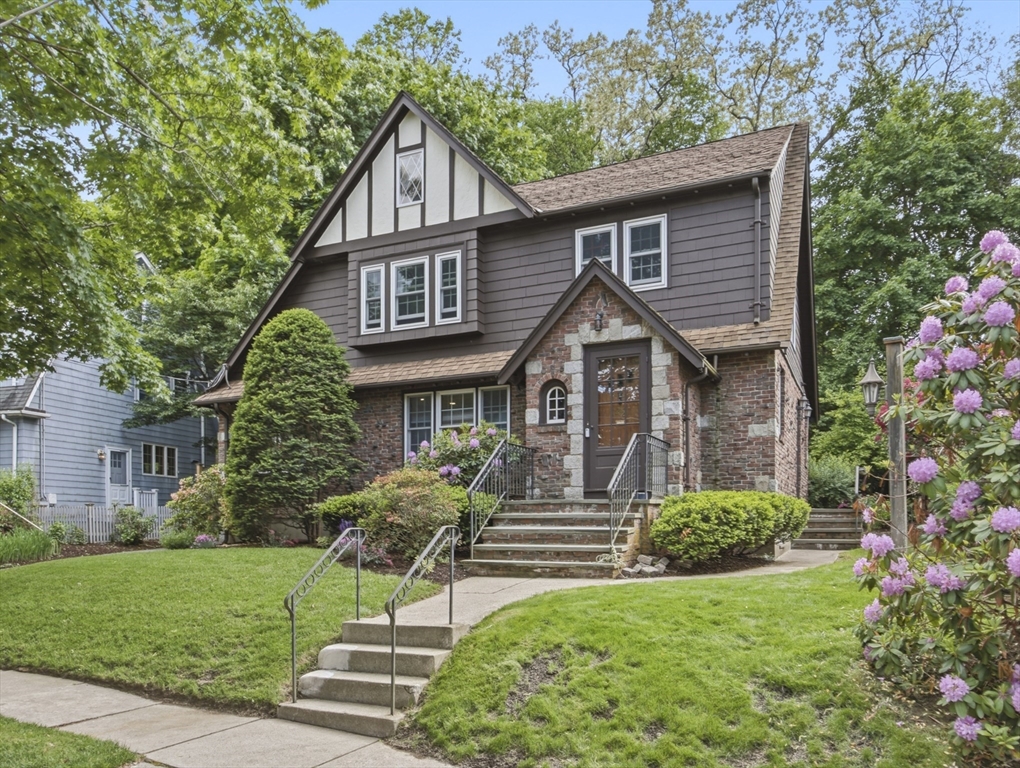 22 Ivy Rd.