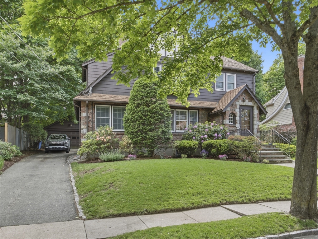 22 Ivy Rd.