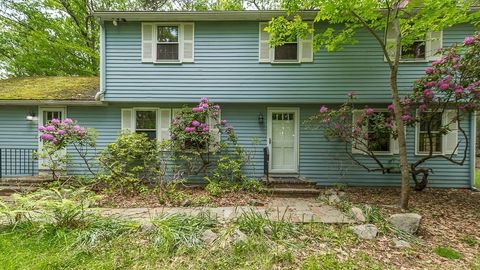 37 Moonpenny Dr Boxford MA 01921
