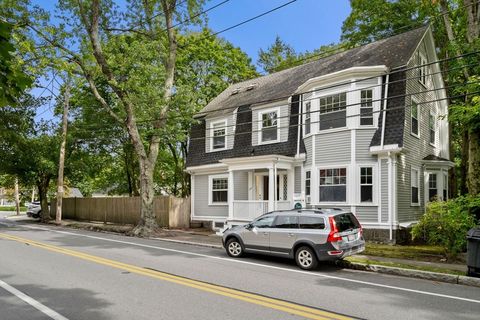 247 Hale St Beverly MA 01915