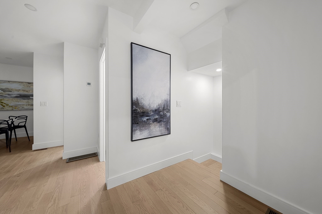 9 Noble Ct.