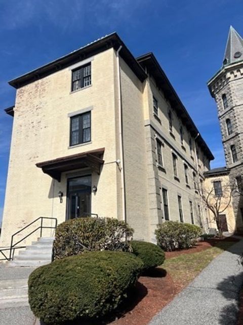 Photo of 201 Thorndike Street #1-27, Lowell, MA 01852 (MLS # 73516513)