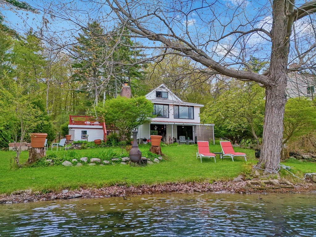 31 Spring St, Lunenburg, MA Photo #1