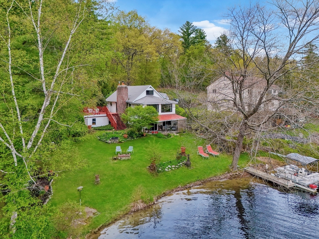 31 Spring St, Lunenburg, MA Photo #6